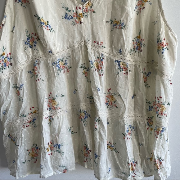 Rewind Sleeveless Lightweight Floral Lace Flowy Blouse Women’s size 3X - Picture 2 of 7